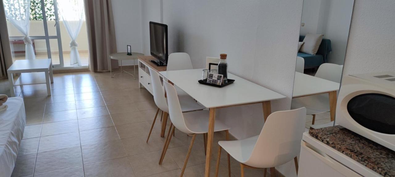 Benalbeach Casa Kito Relax 1ª Linea De Playa Benalmádena Εξωτερικό φωτογραφία
