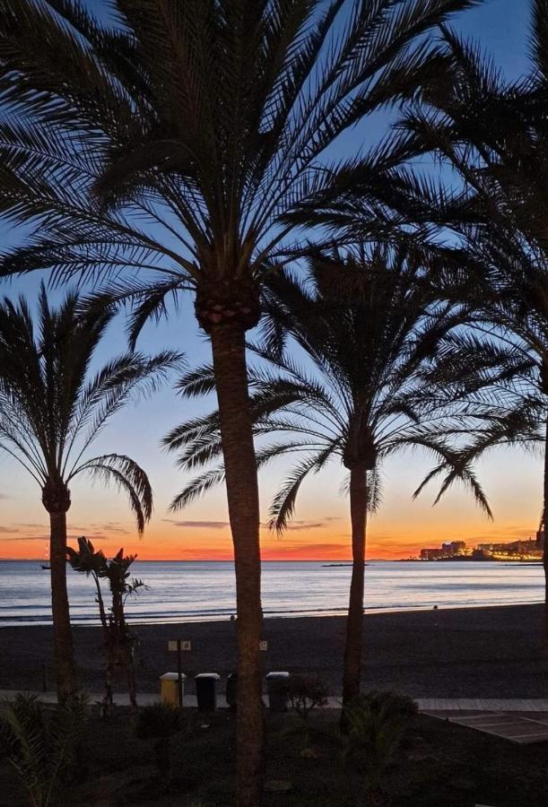 Benalbeach Casa Kito Relax 1ª Linea De Playa Benalmádena Εξωτερικό φωτογραφία